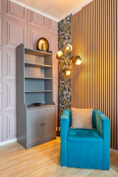 Luxury Vintage Vibe Apartment *