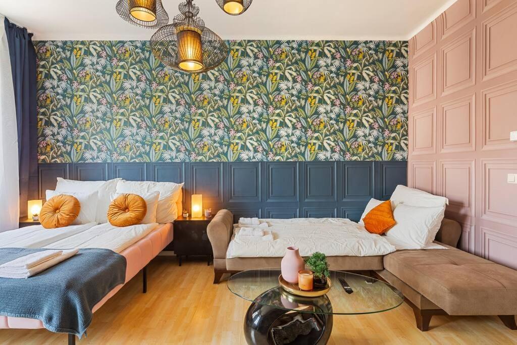 Apartment Luxury Vintage Vibe